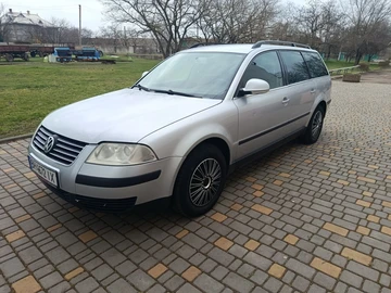 Авто Volkswagen Passat Variant 2005 № 8695217