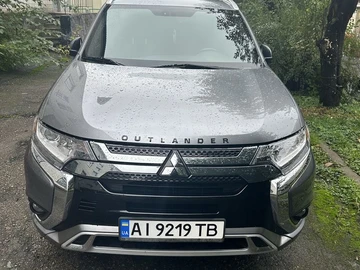 Авто Mitsubishi Outlander 2019 № 8695263