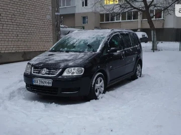 Авто Volkswagen Touran 2006 № 8695451