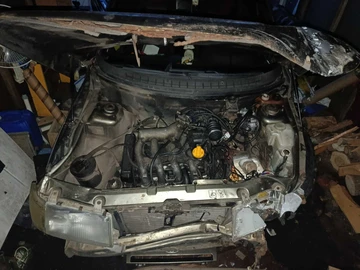 Авто ВАЗ 21103 2000 № 8695471
