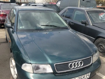 Авто Audi A4 1999 № 8696078