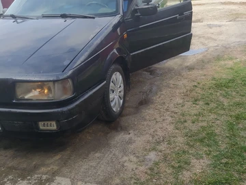 Авто Volkswagen Passat Sedan 1993 № 8696283
