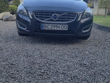 Авто Volvo V60 2012 № 8696299
