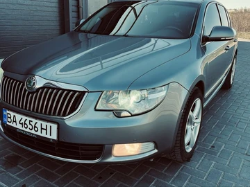 Авто Skoda Superb 2009 № 8696329