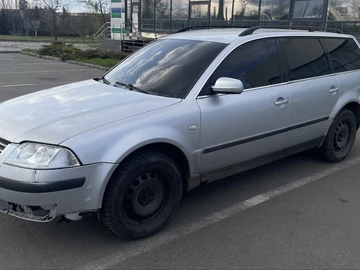 Авто Volkswagen Passat Sedan 2003 № 8696563