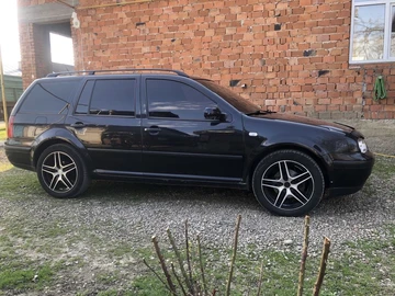 Авто Volkswagen Golf 2001 № 8696569