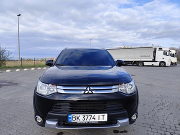 Авто Mitsubishi Outlander 2015 № 8696663