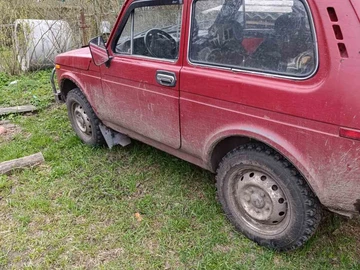 Авто ВАЗ 2121 1981 № 8696689