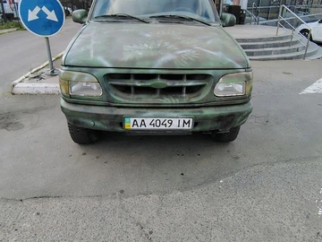 Авто Ford Explorer 1997 № 8697120