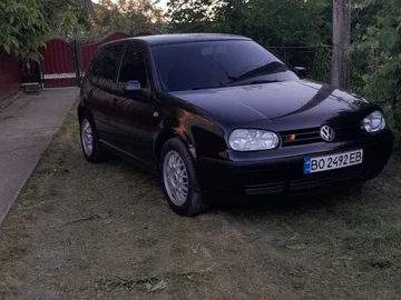 Авто Volkswagen Golf 2000 № 8697138