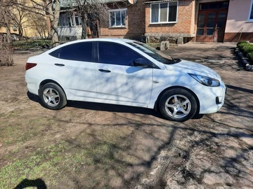 Авто Hyundai Accent 2013 № 8697377