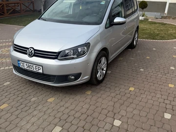 Авто Volkswagen Touran 2015 № 8697716