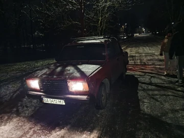 Авто ВАЗ 2107 2004 № 8697741