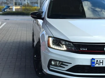 Авто Volkswagen Jetta 2015 № 8697790