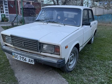 Авто ВАЗ 2107 1989 № 8697826