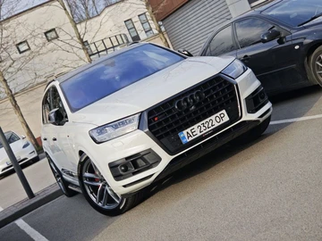 Авто Audi Q7 2016 № 8697909