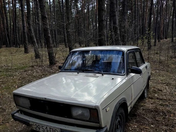 Авто ВАЗ 2105 1986 № 8698001