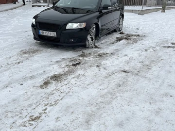 Авто Volvo V50 2011 № 8698169