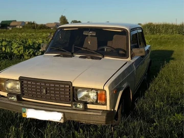 Авто ВАЗ 2107 2001 № 8698198