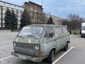 Авто Volkswagen Transporter 1995 № 8698201