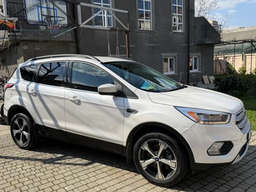 Авто Ford Escape 2018 № 8698552