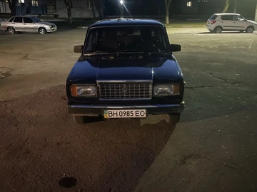 Авто ВАЗ 2107 1989 № 8698572