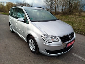 Авто Volkswagen Touran 2009 № 8698580