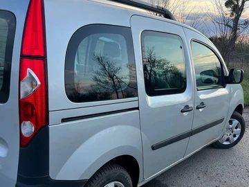 Авто Renault Kangoo Passenger 2008 № 8698724