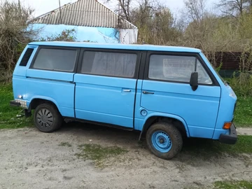 Авто Volkswagen Transporter 1986 № 8698800