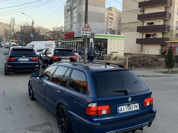 Авто BMW 5 Серия 2002 № 8698946