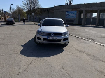 Авто Volkswagen Touareg 2012 № 8698988