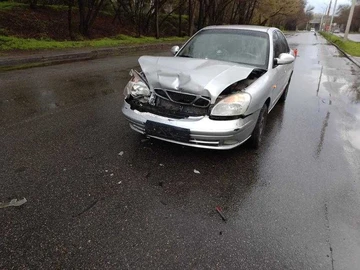 Авто Daewoo Nubira 2002 № 8699001