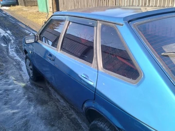 Авто ВАЗ 2109 1999 № 8699233