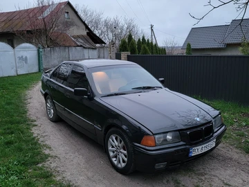 Авто BMW 3 Серия 1992 № 8699505