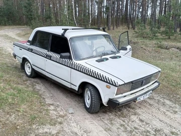 Авто ВАЗ 2105 1995 № 8699526