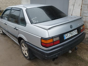 Авто Volkswagen Passat Sedan 1991 № 8699769