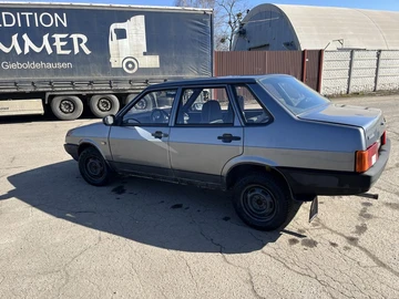 Авто ВАЗ 21099 1998 № 8699774