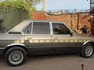 Авто BMW 5 Серия 1978 № 8699918