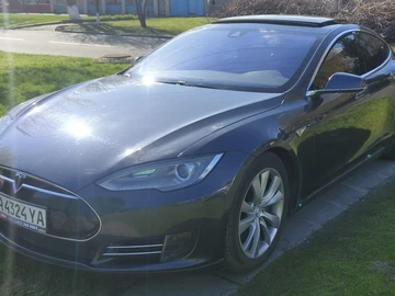 Авто Tesla Model S 2015 № 8699930