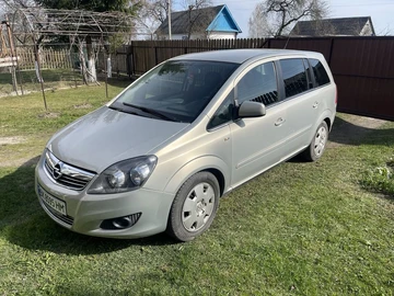 Авто Opel Zafira 2011 № 8700022