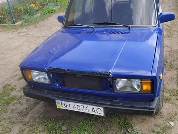 Авто ВАЗ 2107 1988 № 8700031