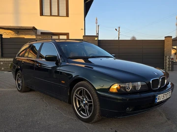 Авто BMW 5 Серия 2002 № 8700236