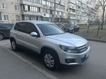 Авто Volkswagen Tiguan 2012 № 8700253