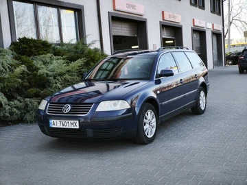 Авто Volkswagen Passat Variant 2002 № 8700294