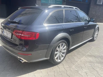 Авто Audi A4 2015 № 8700368