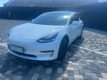 Авто Tesla Model 3 2019 № 8700386