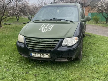 Авто Chrysler Grand Voyager 2005 № 8700394
