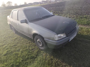 Авто Opel Kadett 1988 № 8700570