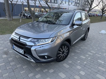 Авто Mitsubishi Outlander 2019 № 8700589