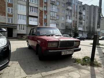 Авто ВАЗ 2107 1984 № 8700743
